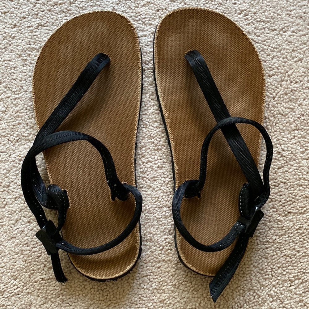 Earth Runners Alpha sandals